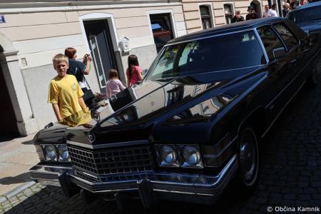 Mednarodna revija starodobnikov v Kamnik privabila ljubitelje klasičnih vozil (28)